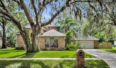 Lake Home Sale Pending in Oviedo, Florida