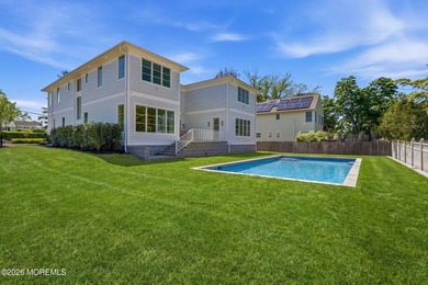 Presenting an extraordinary Hamptons-style luxury estate - photo 7