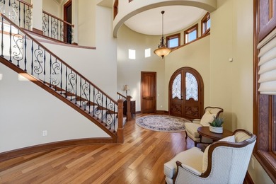 Custom-built with exceptional craftsmanship and finishes - photo 29