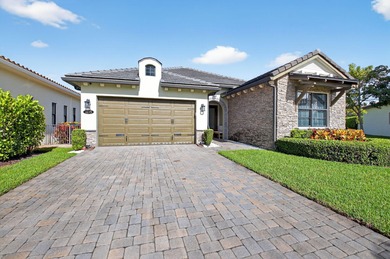 (private lake, pond, creek) Home For Sale in Boynton Beach Florida