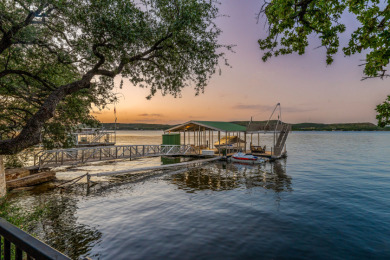 You Lake Front Paradise Awaits. - photo 30