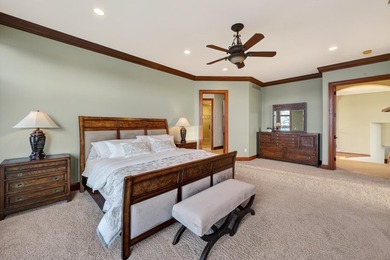 Custom-built with exceptional craftsmanship and finishes - photo 33