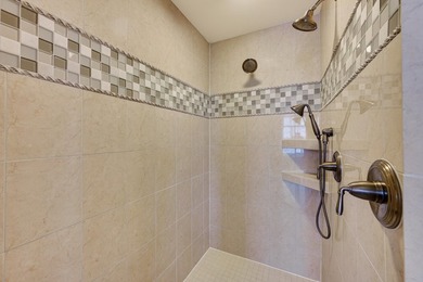 Custom-built with exceptional craftsmanship and finishes - photo 38