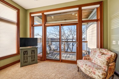 Custom-built with exceptional craftsmanship and finishes - photo 42