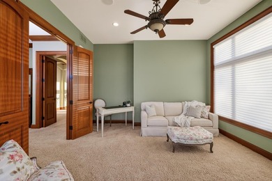 Custom-built with exceptional craftsmanship and finishes - photo 45