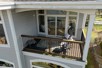 Custom-built with exceptional craftsmanship and finishes - photo 46