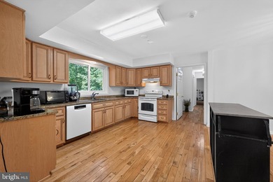 Convenient and spacious, this 4-bedroom, 2-full-bath ranch home - photo 7