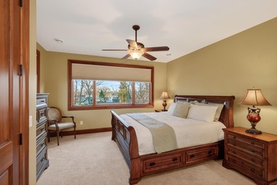 Custom-built with exceptional craftsmanship and finishes - photo 48