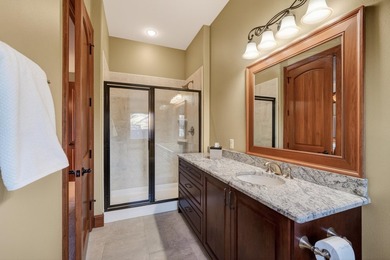 Custom-built with exceptional craftsmanship and finishes - photo 49
