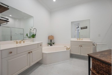 Beautifully maintained 3-bedroom, 3-bath home in the highly - photo 20