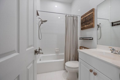Beautifully maintained 3-bedroom, 3-bath home in the highly - photo 22
