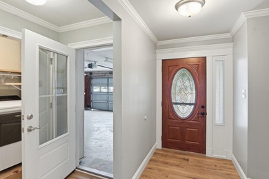 Welcome to 11 Glengary Ct, a beautifully updated pool home - photo 6