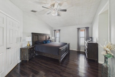 Your dream home awaits! This remarkable 3-bedroom, 2-bath split - photo 4