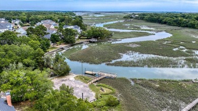 Welcome to Coastal Living at its Finest! Located just minutes - photo 8