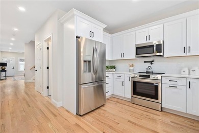 Greenwood Proper is proud to offer this new construction - photo 8