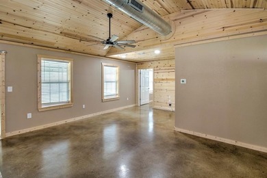 One-Owner Custom Build Near Lake Texoma - Commute-Friendly to