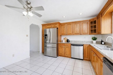 Welcome Home to 137 Laredo Ave. Located in the heart of Arden - photo 15
