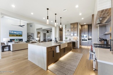 Positioned along the coveted *Gold Coast* of SkyRidge and on the - photo 19
