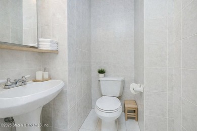 Welcome Home to 137 Laredo Ave. Located in the heart of Arden - photo 24