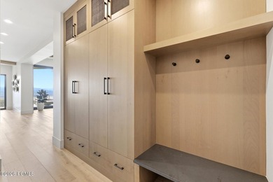 Positioned along the coveted *Gold Coast* of SkyRidge and on the - photo 31