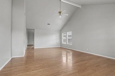 Refreshed 3-bedroom home in an established Jenks neighborhood - photo 3