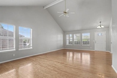 Refreshed 3-bedroom home in an established Jenks neighborhood - photo 4