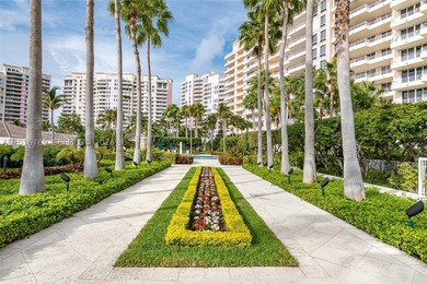 Just steps from the beach, enjoy luxury living in this stunning - photo 6