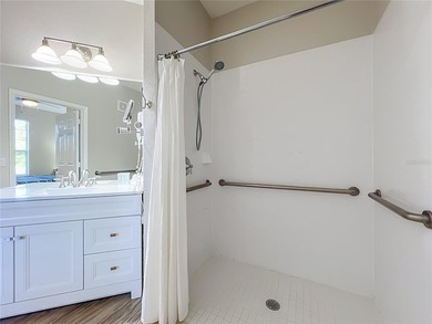Welcome to Premier Vista Cay at Harbour Square! This luxury - photo 9