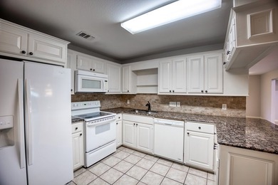 Welcome to 21966 Big Oak Drive in beautiful Flint, Texas, where - photo 11