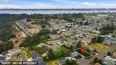 Build your dream home on this level lot! Ideally situated on a - photo 1