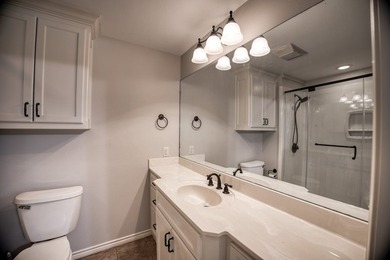 Welcome to 21966 Big Oak Drive in beautiful Flint, Texas, where - photo 16