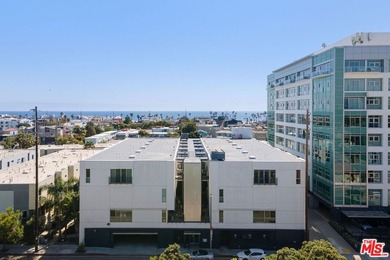 Enjoy beachside living in this bright and spacious two-story, 3 - photo 20