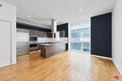 Enjoy beachside living in this bright and spacious two-story, 3 - photo 25