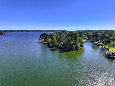 Welcome to 21966 Big Oak Drive in beautiful Flint, Texas, where - photo 26