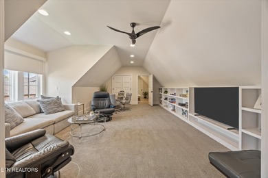 Welcome to 317 Admiral Court in Lenoir City, where modern - photo 28