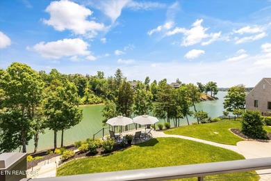 Welcome to 317 Admiral Court in Lenoir City, where modern - photo 45