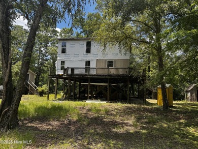 Lake Home For Sale in Burgaw, North Carolina