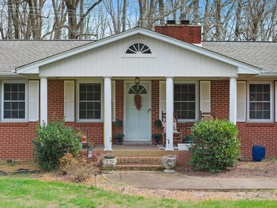 Beautiful 3BR, 2BA brick ranch-style home located in Kuttawa!! - photo 3