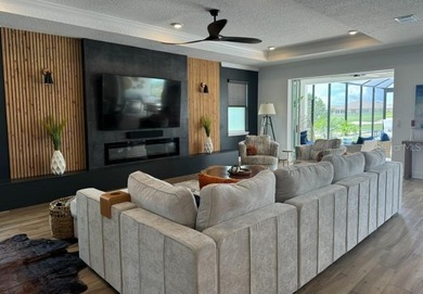 *Your Private Oasis Awaits: Stunning Golf Course Home with