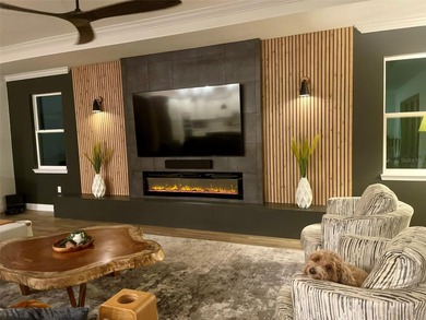 *Your Private Oasis Awaits: Stunning Golf Course Home with