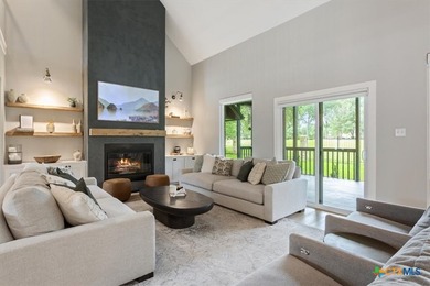 Welcome to luxury living on the Berry Creek Golf Course. Nestled - photo 9