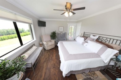 Luxury Mountain Retreat with Panoramic Views  5BR/3BA on 2 Acres