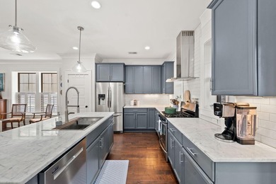 Motivated sellers, bring all offers! Located in Fox Hollow, one - photo 3