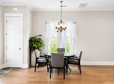 Charming Charleston-inspired coastal home in the desirable - photo 4