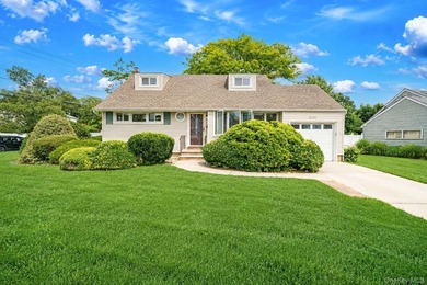 Welcome to this spacious 4-bedroom, 2-bathroom home located in - photo 1