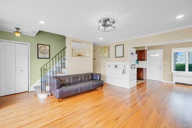 Welcome to this spacious 4-bedroom, 2-bathroom home located in - photo 3