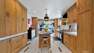 213 Marguerite is a beautifully reimagined ocean-view penthouse - photo 23