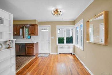 Welcome to this spacious 4-bedroom, 2-bathroom home located in - photo 6