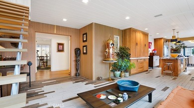 213 Marguerite is a beautifully reimagined ocean-view penthouse - photo 27