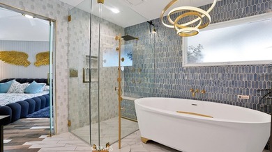 213 Marguerite is a beautifully reimagined ocean-view penthouse - photo 37